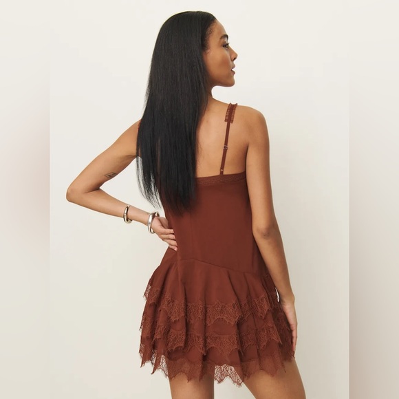 Reformation Cleodora Dress in Fig Jam. Brand new without tags, never worn. - Picture 3 of 4